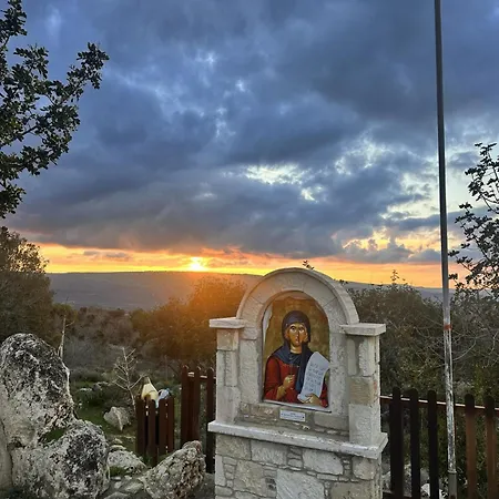 Διαμέρισμα Peristerona, The Orchard Loft, Secluded Balcony Near Polis And Paphos *