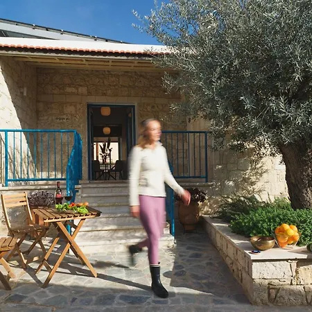 Apartmán Peristerona, The Orchard Loft, Secluded Balcony Near Polis And Paphos Peristerona (Paphos)